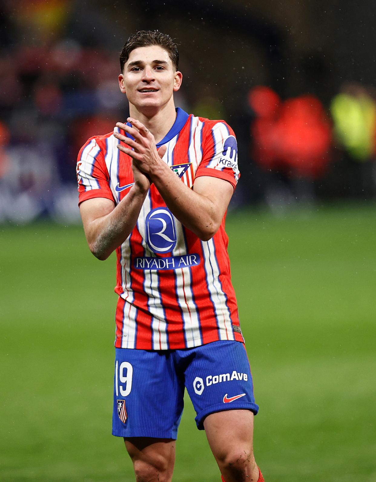 冲刺阶段阿斯顿维拉回应争议——欧冠节点到来,引发热议,球探报告显示潜力 冲刺阶段阿斯顿维拉回应争议——欧冠节点到来,引发热议,球探报告显示潜力