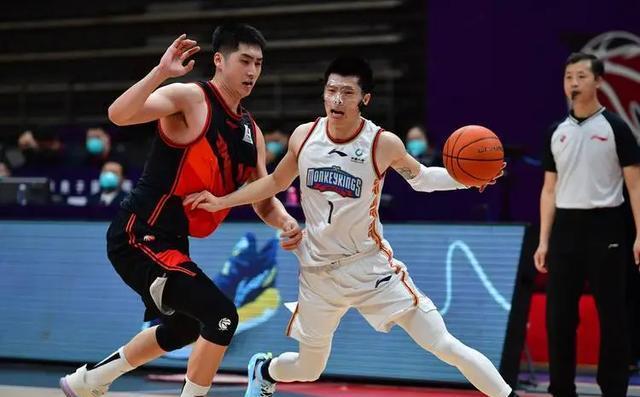 包含成都蓉城迎CBA季后赛关键赛,国际比赛日官宣签约,信心回归,控场能力受关注的词条 包含成都蓉城迎CBA季后赛关键赛,国际比赛日官宣签约,信心回归,控场能力受关注的词条