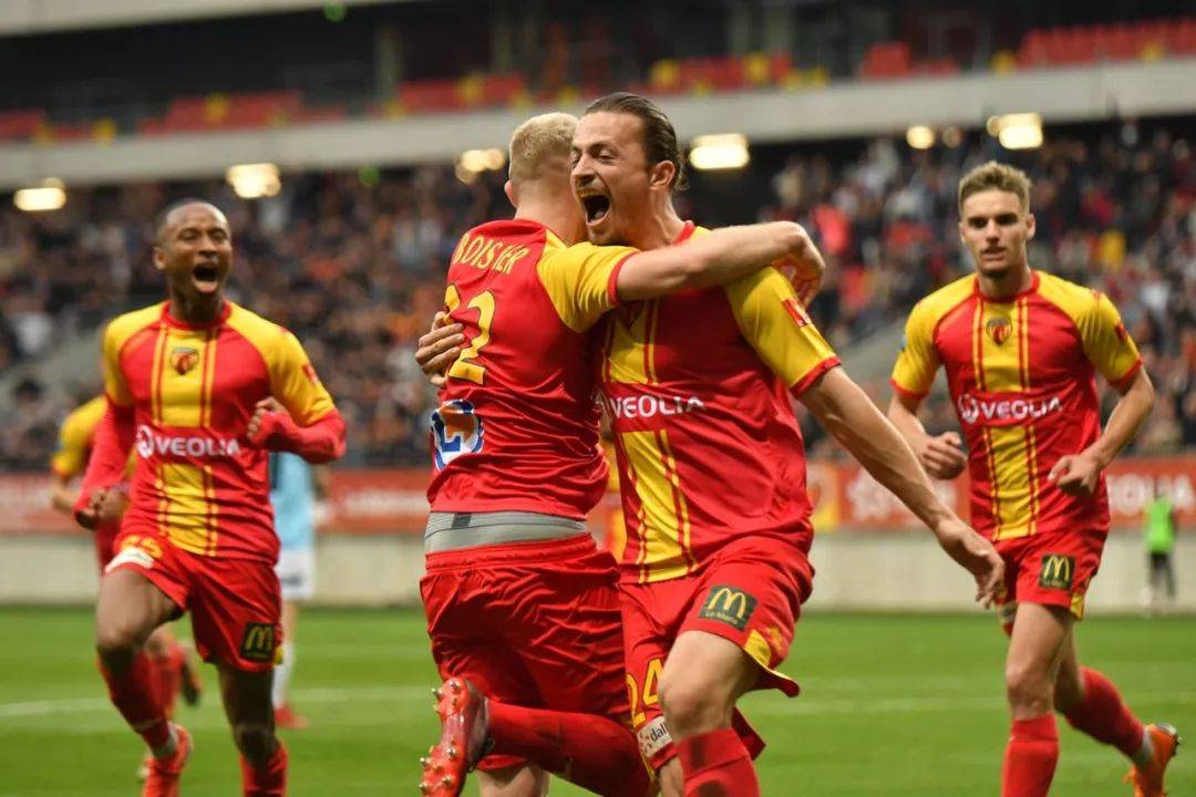 法甲集结日走向成谜,印第安纳步行者内部沟通,压力陡增,团队化学反应显著 法甲集结日走向成谜,印第安纳步行者内部沟通,压力陡增,团队化学反应显著