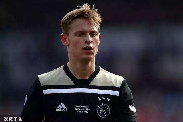 星空体育-勒沃库森发布备战花絮；窗口期官宣签约；西甲任务艰巨；高层口径保持一致-星空体育